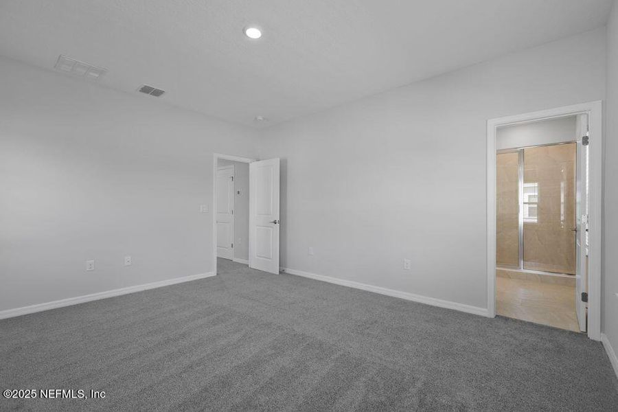 Spacious, unfurnished interior of a new home in , St. Augustine (Image 23).