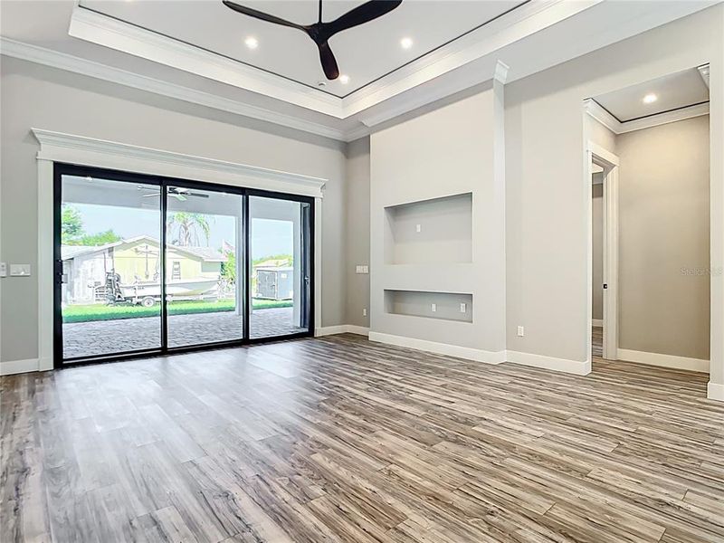 Spacious, unfurnished interior of a new home in , Englewood (Image 28).