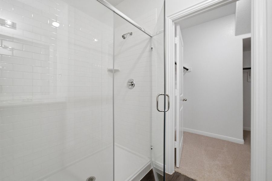 Image 53 of a home in La Terra.