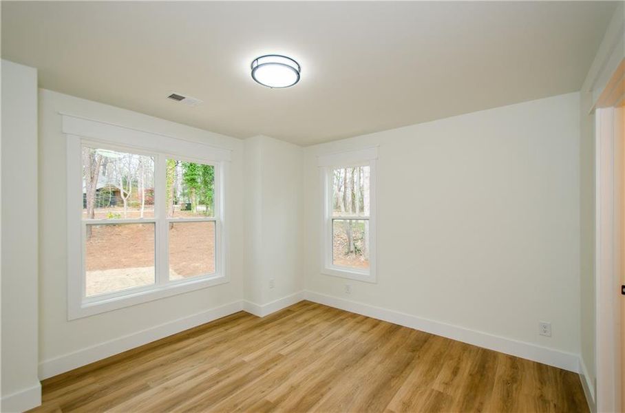 Spacious, unfurnished interior of a new home in , Gainesville (Image 34).