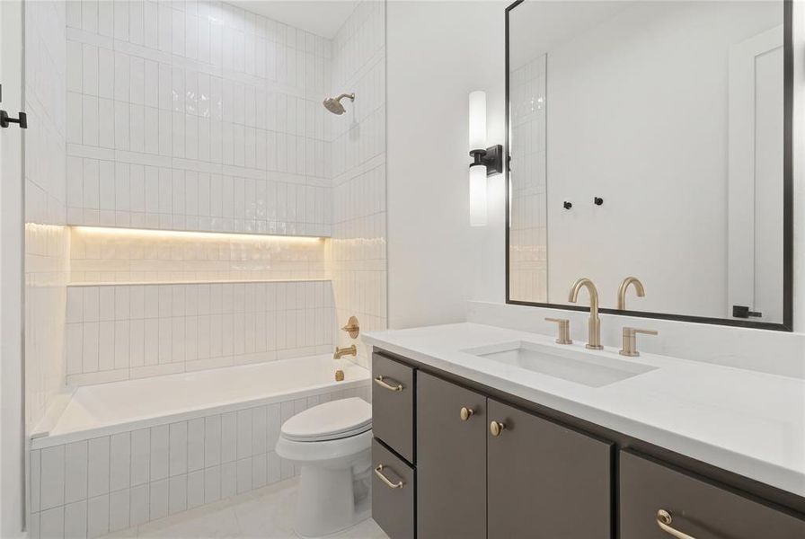 Furnished interior view inside a new home in , Dallas (Image 24). Furnished interior view inside a new home in , Dallas (Image 24).