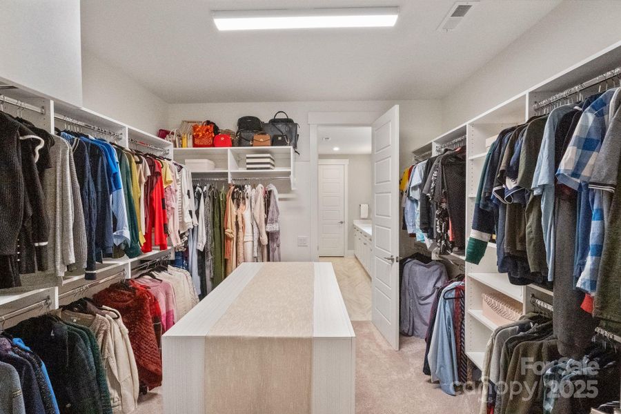 Image 43 of a home in .