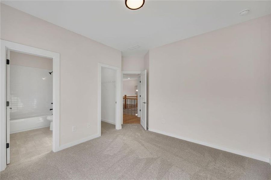 Spacious, unfurnished interior of a new home in , Villa Rica (Image 25).