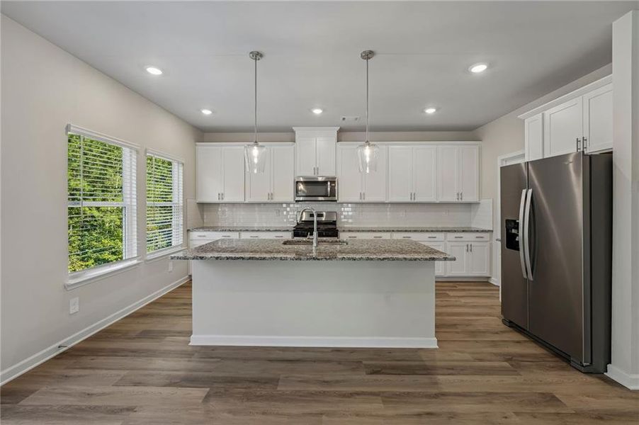 Furnished interior view inside a new home in Ivey Township, Dallas (Image 12).