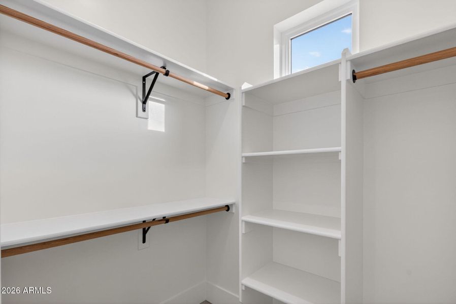 35-web-or-mls-DSC00870 35-web-or-mls-DSC00870