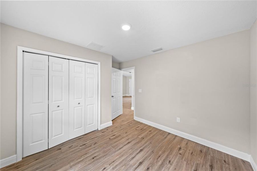 Spacious, unfurnished interior of a new home in , Ocala (Image 30).