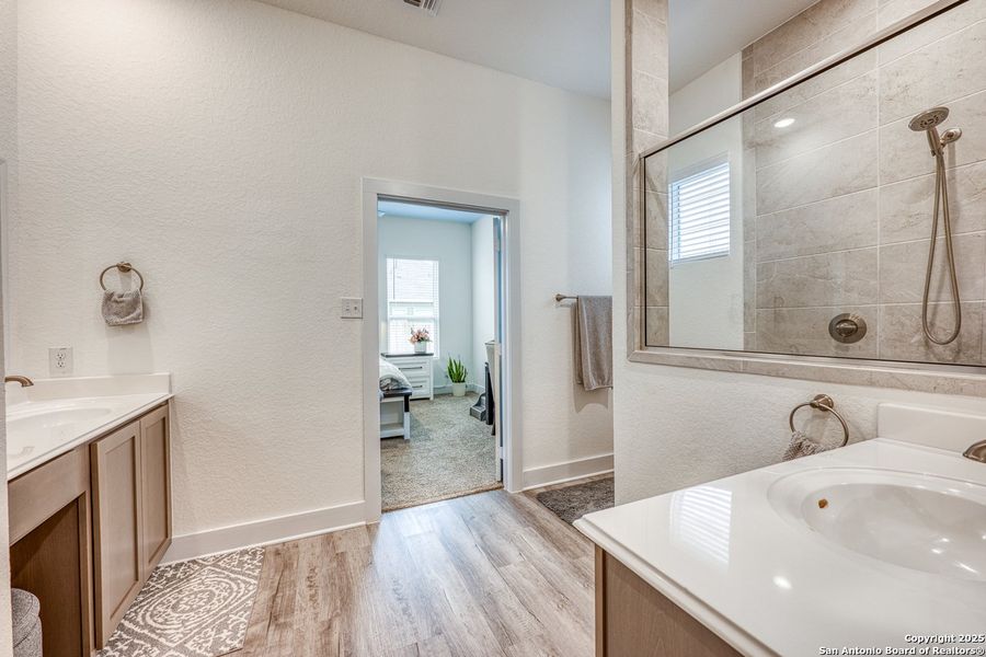 Furnished interior view inside a new home in Hunters Ranch, San Antonio (Image 5). Furnished interior view inside a new home in Hunters Ranch, San Antonio (Image 5).