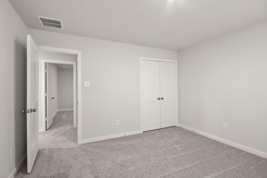 Spacious, unfurnished interior of a new home in The Woodlands Hills, Willis (Image 8).