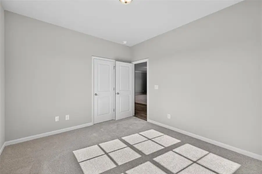 Spacious, unfurnished interior of a new home in , Gainesville (Image 25).