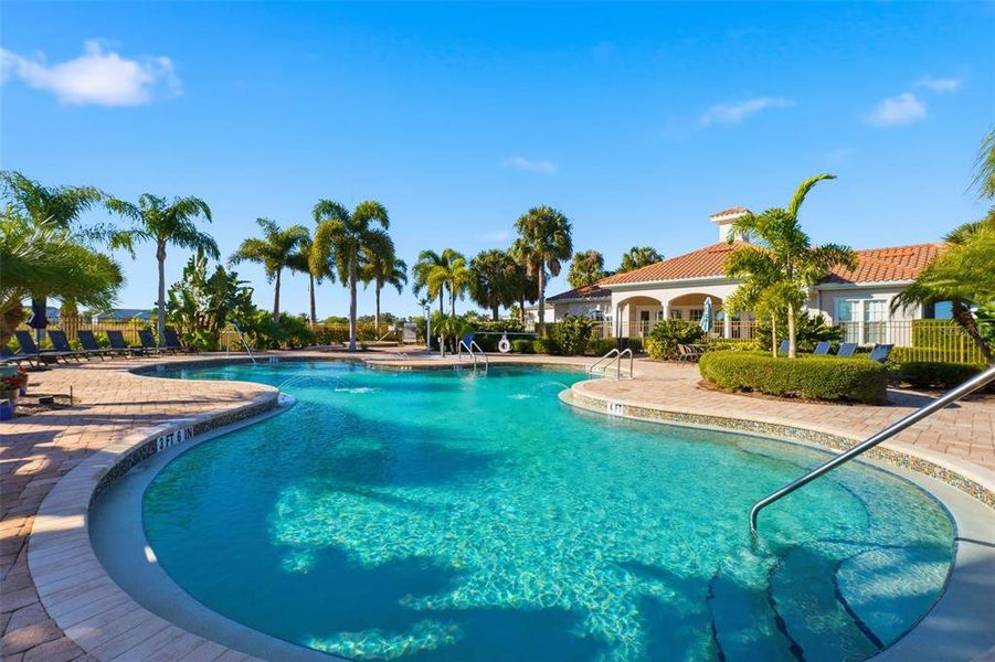 Community amenities in , Port Charlotte (Image 38).