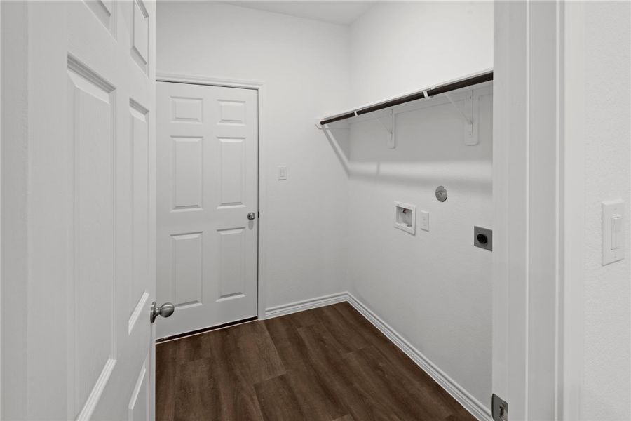 Spacious, unfurnished interior of a new home in , Dayton (Image 18).