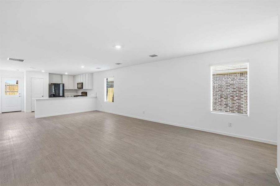 Spacious, unfurnished interior of a new home in Falcon Heights, Forney (Image 26).