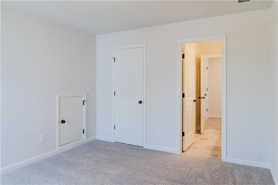 Spacious, unfurnished interior of a new home in Harmony Farms, Eatonton (Image 32). Spacious, unfurnished interior of a new home in Harmony Farms, Eatonton (Image 32).