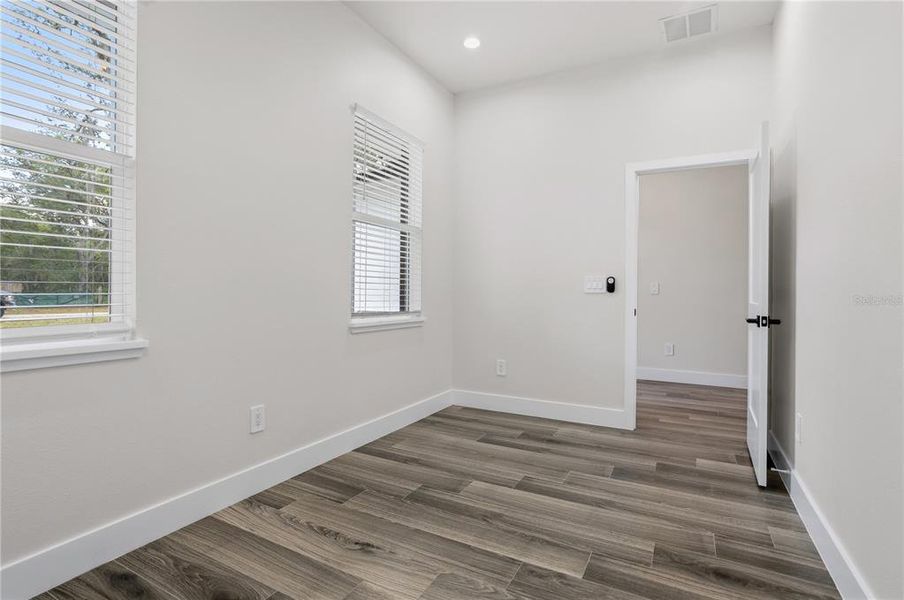 Spacious, unfurnished interior of a new home in , Eustis (Image 31).