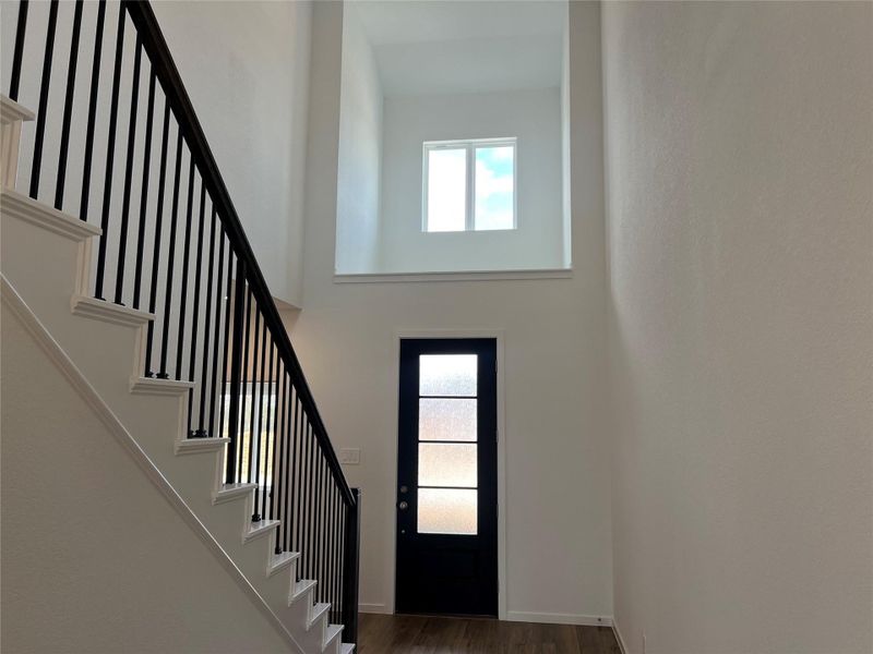 Pictures are representative of same floor plan - not the actual home Pictures are representative of same floor plan - not the actual home