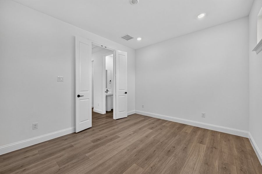 Spacious, unfurnished interior of a new home in The Ranch at Uptown Celina, Celina (Image 27).