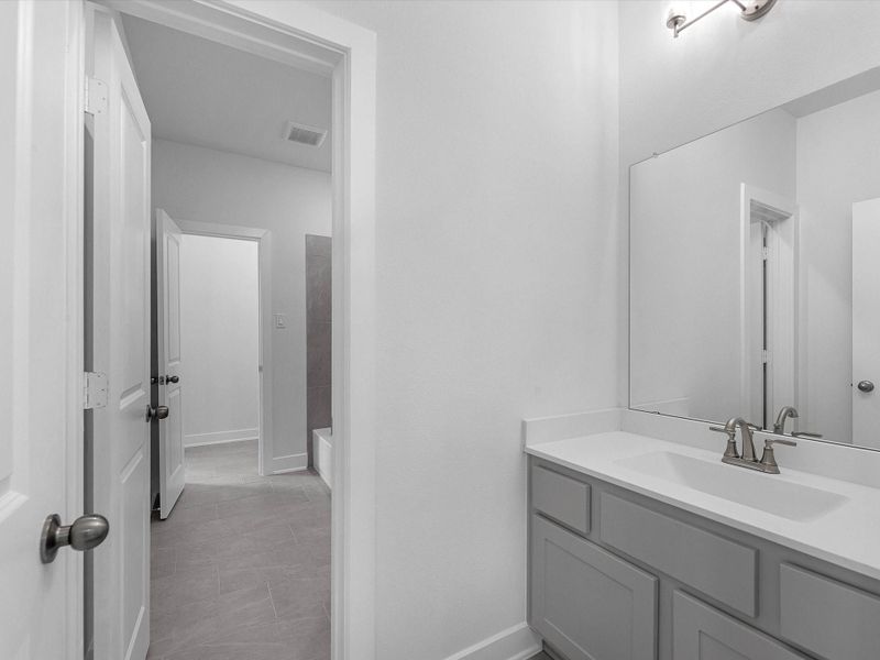 Furnished interior view inside a new home in Lago Mar, Texas City (Image 6).