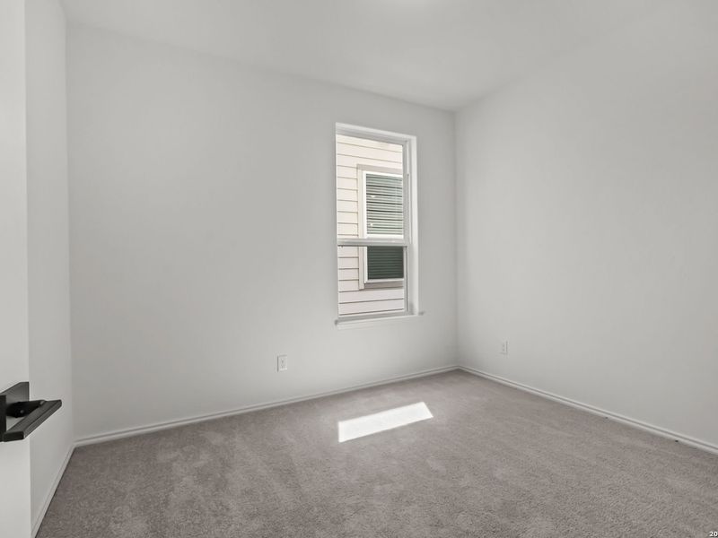 Spacious, unfurnished interior of a new home in Meadows at Oak Creek, San Antonio (Image 32).