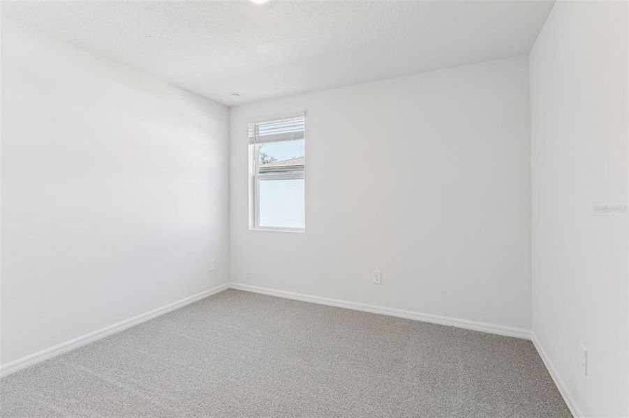 Spacious, unfurnished interior of a new home in Leyland Preserve - Classic Series, Brooksville (Image 36).