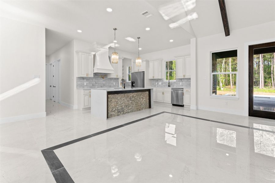 Image 34 of a home in .