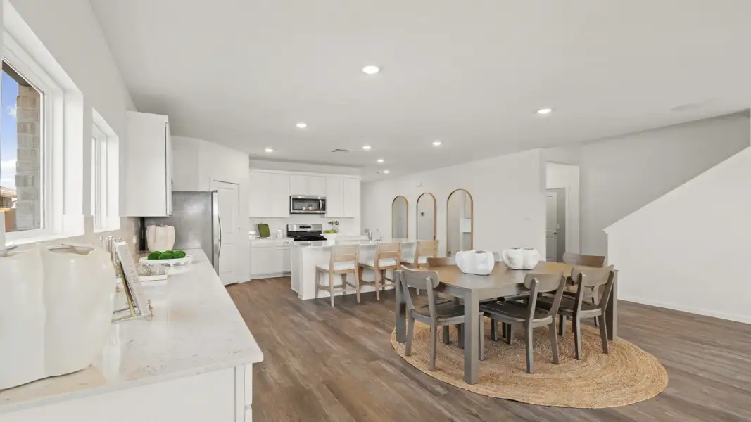 Furnished interior view inside a new home in East Williams Cove, Conroe (Image 11).