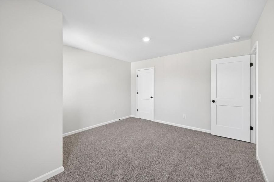 Spacious, unfurnished interior of a new home in , Commerce (Image 40).