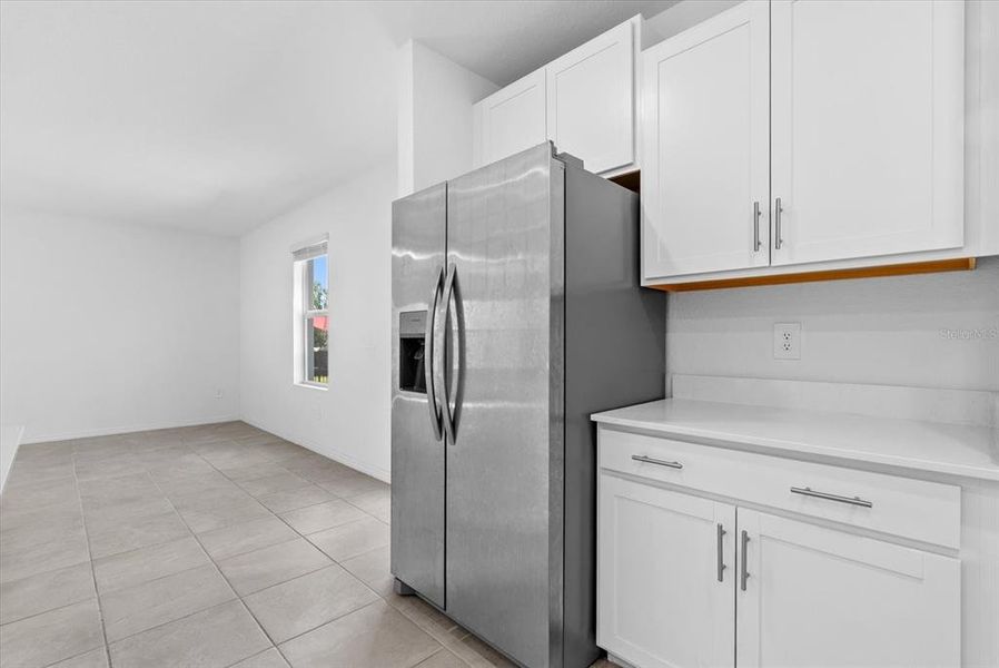 Furnished interior view inside a new home in , Bradenton (Image 7).