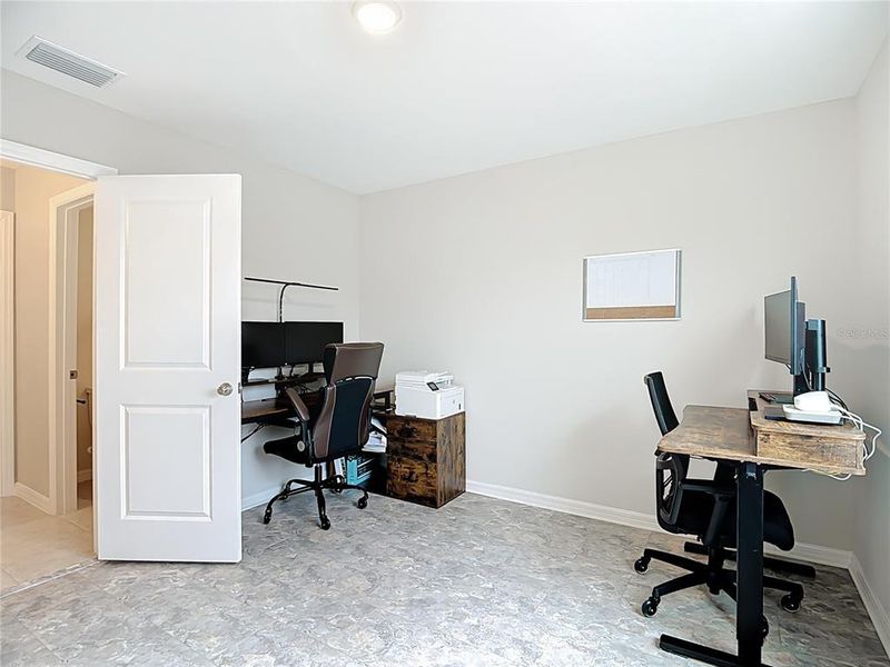 Furnished interior view inside a new home in , Lakeland (Image 37).