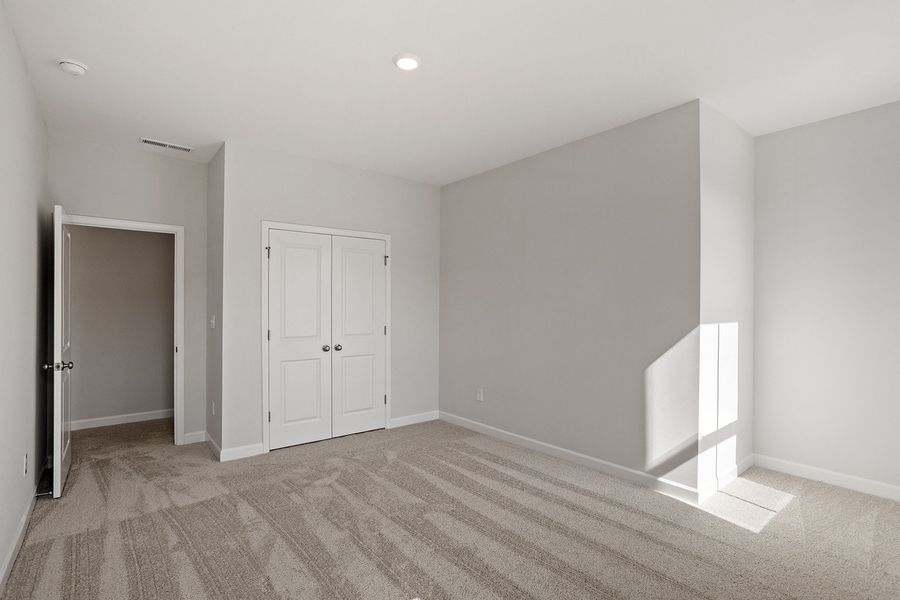 Spacious, unfurnished interior of a new home in Ovation at Sweetbrier, Durham (Image 27).