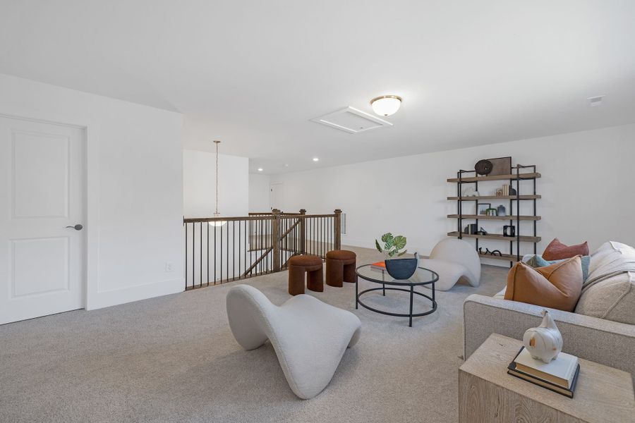 Furnished interior view inside a new home in Edgewater - Harbor Pointe, Lancaster (Image 24).