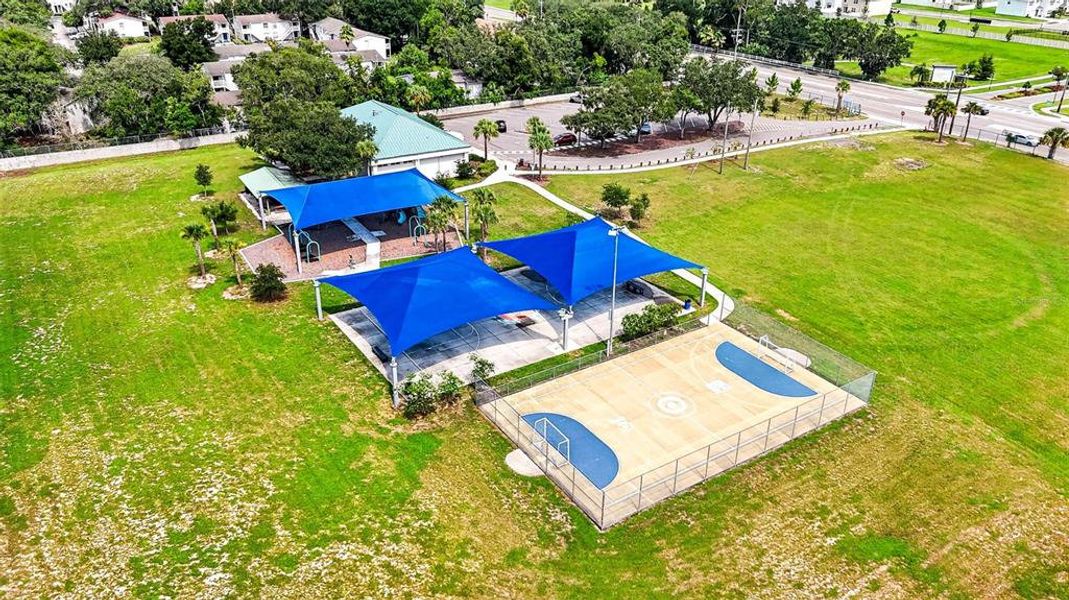 Community amenities in , Tampa (Image 54).