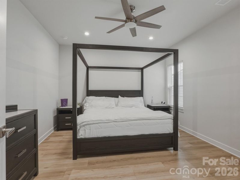 Furnished interior view inside a new home in , Monroe (Image 14).