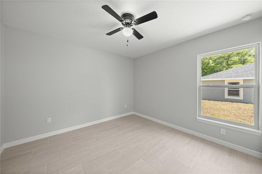 Spacious, unfurnished interior of a new home in , Dunnellon (Image 21).