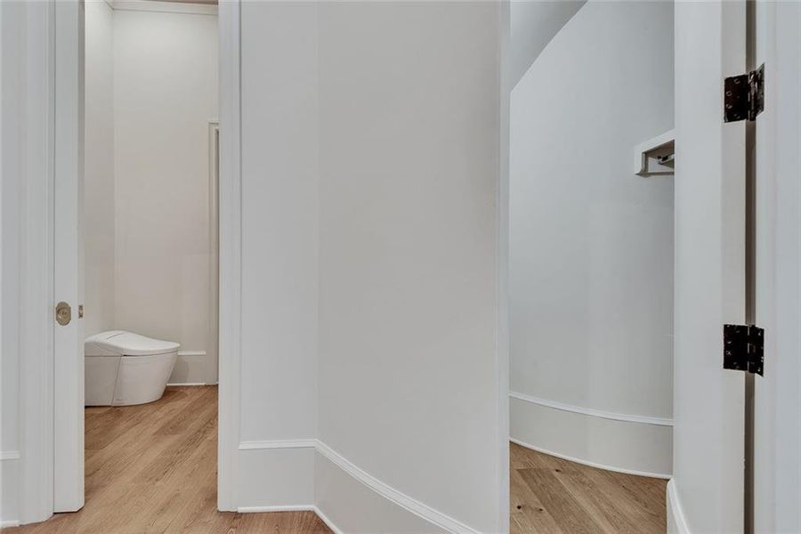 Spacious, unfurnished interior of a new home in , Alpharetta (Image 71).