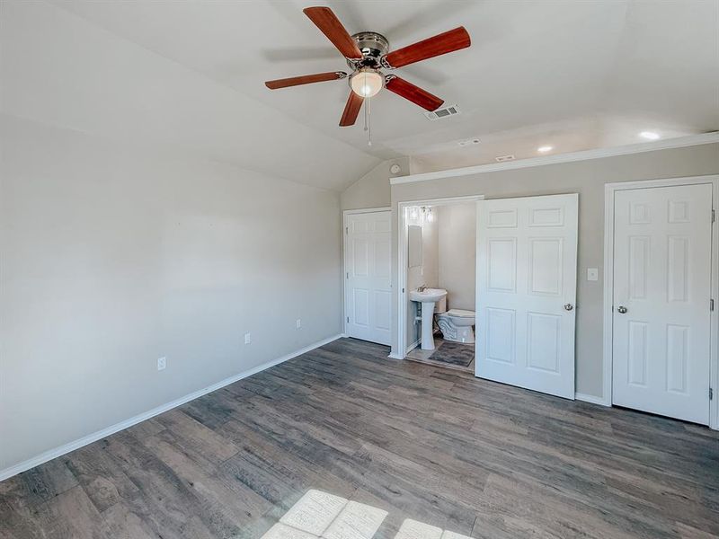 Spacious, unfurnished interior of a new home in , Trinidad (Image 23).