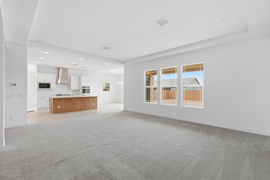 Spacious, unfurnished interior of a new home in Aloravita South, Peoria (Image 18).