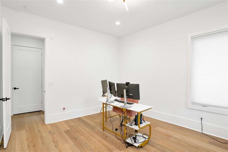 Furnished interior view inside a new home in , Atlanta (Image 8).