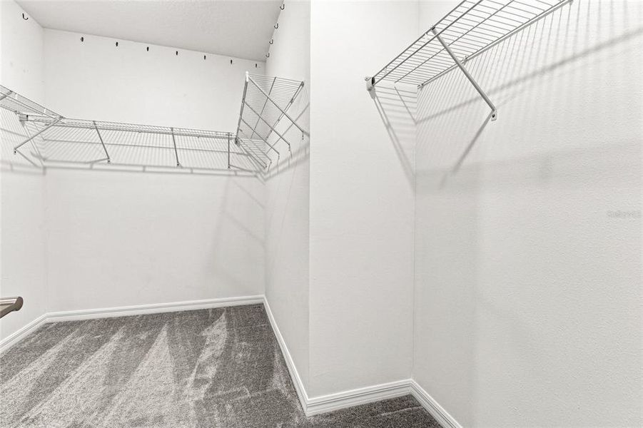 Spacious, unfurnished interior of a new home in The Isle of Avalon, Spring Hill (Image 18).