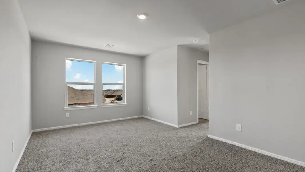 Representative unfurnished interior of a home built from the Midland by D.R. Horton in Audra Oaks, Denton (Image 35).