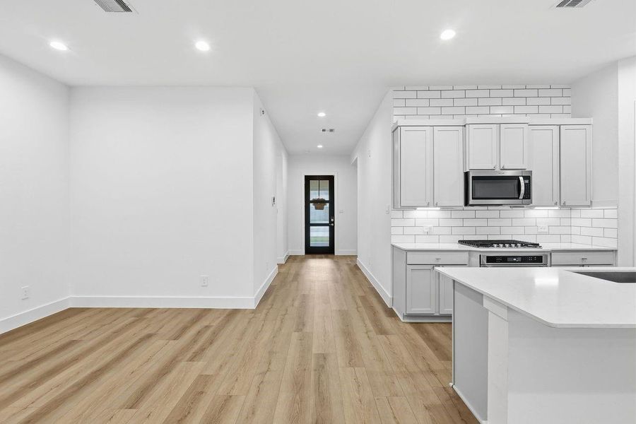 Image 29 of a home in Hills of Westlake.