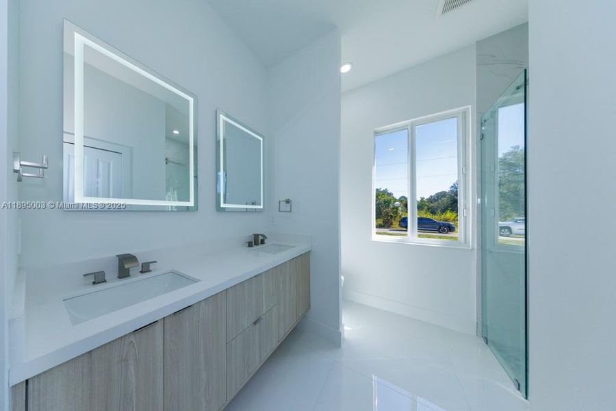 Furnished interior view inside a new home in , Lehigh Acres (Image 7).