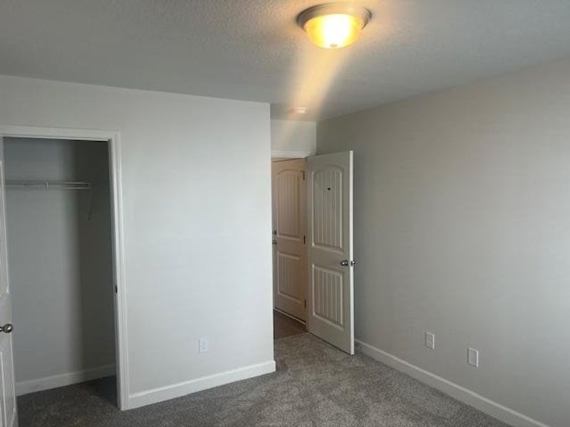 Spacious, unfurnished interior of a new home in Cleveland Meadows, Spartanburg (Image 18).