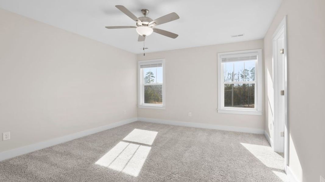 Spacious, unfurnished interior of a new home in Rutledge Estates, Woodruff (Image 26).