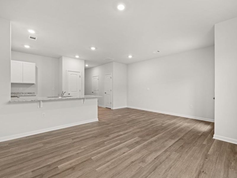 Spacious, unfurnished interior of a new home in Woodbury Park, Atlanta (Image 24). Spacious, unfurnished interior of a new home in Woodbury Park, Atlanta (Image 24).