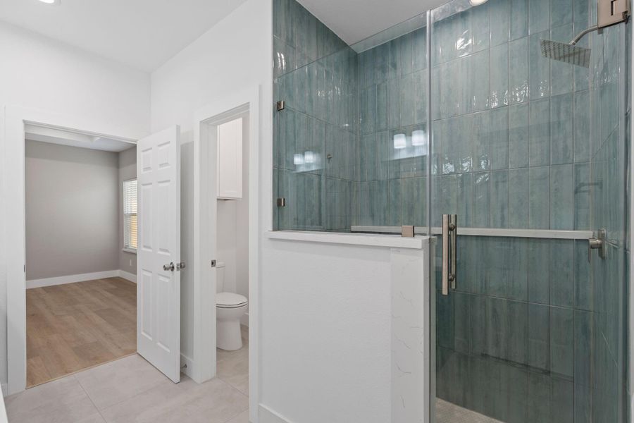 Furnished interior view inside a new home in , Baytown (Image 5).
