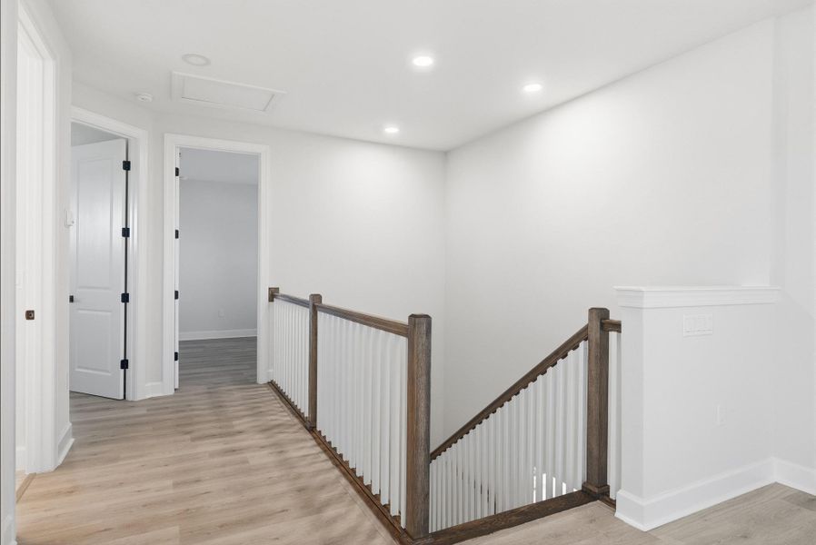 Spacious, unfurnished interior of a new home in Beachview Cove, Ormond Beach (Image 53).