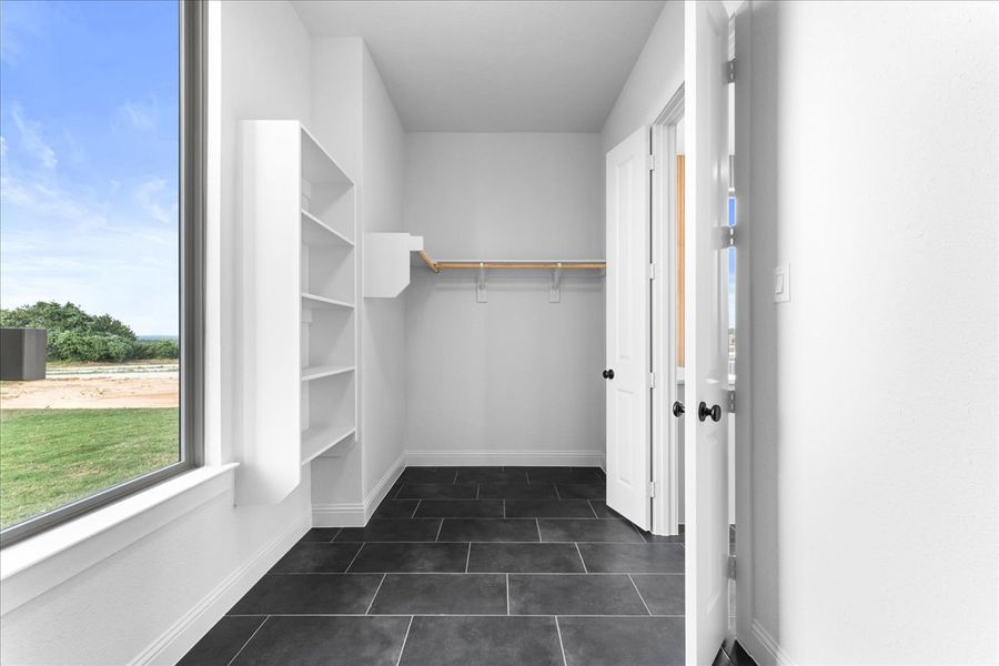 Spacious, unfurnished interior of a new home in Spring Valley Ranch, Paradise (Image 31).