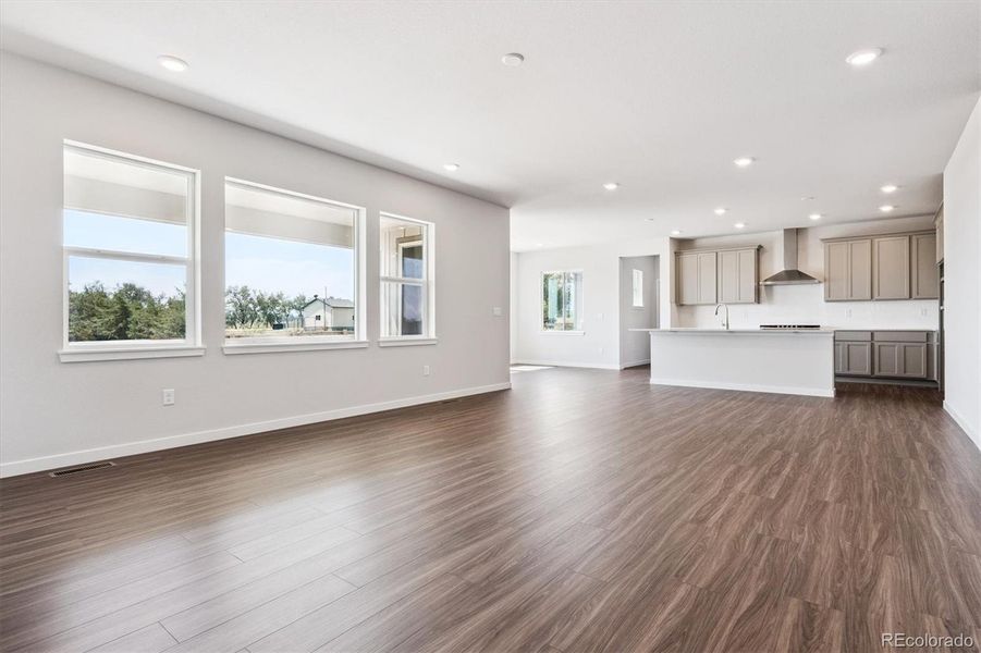Spacious, unfurnished interior of a new home in Prestige Collection at Parkdale Commons, Lafayette (Image 19). Spacious, unfurnished interior of a new home in Prestige Collection at Parkdale Commons, Lafayette (Image 19).