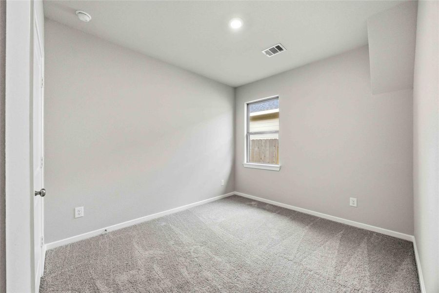 Spacious, unfurnished interior of a new home in La Segarra 40', Brookshire (Image 21).