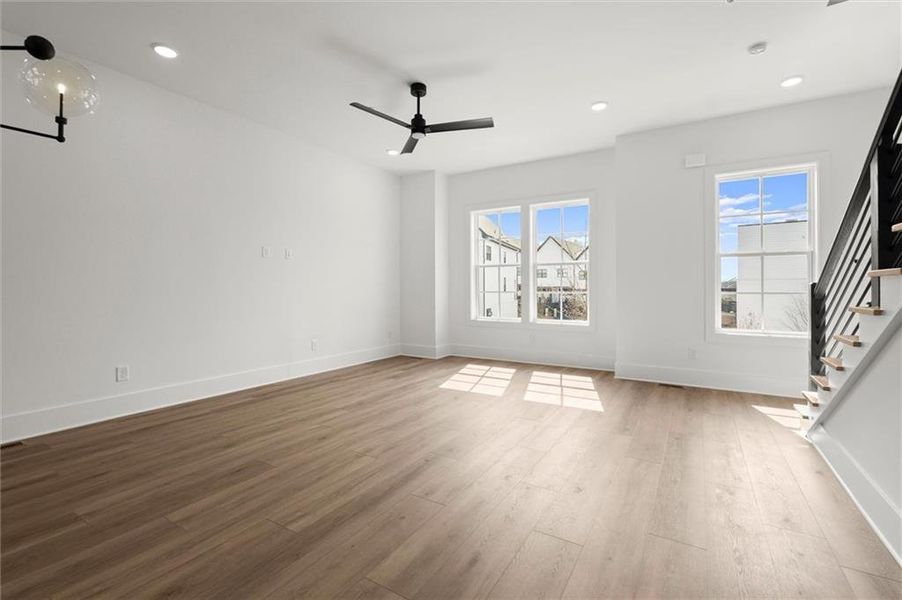 Spacious, unfurnished interior of a new home in , Alpharetta (Image 32).